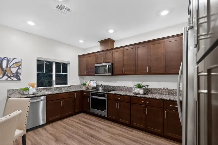 121 Mountaintop Avenue, Hayward, CA 94544 - Image #2