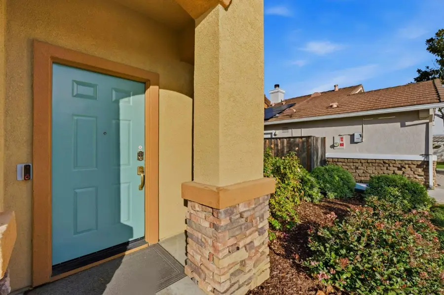 32762 Folklore Loop, Union City, CA 94587 - Image #3
