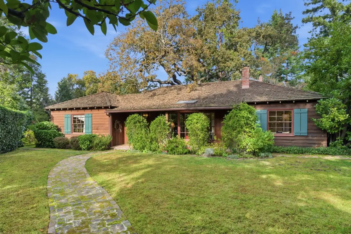 521 Entrada Way, Menlo Park, CA 94025 - Image #1