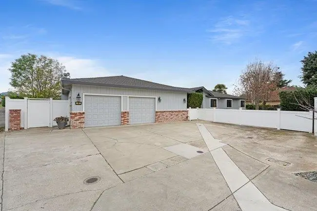 65 Ray Circle, Hollister, CA 95023 - Image #2