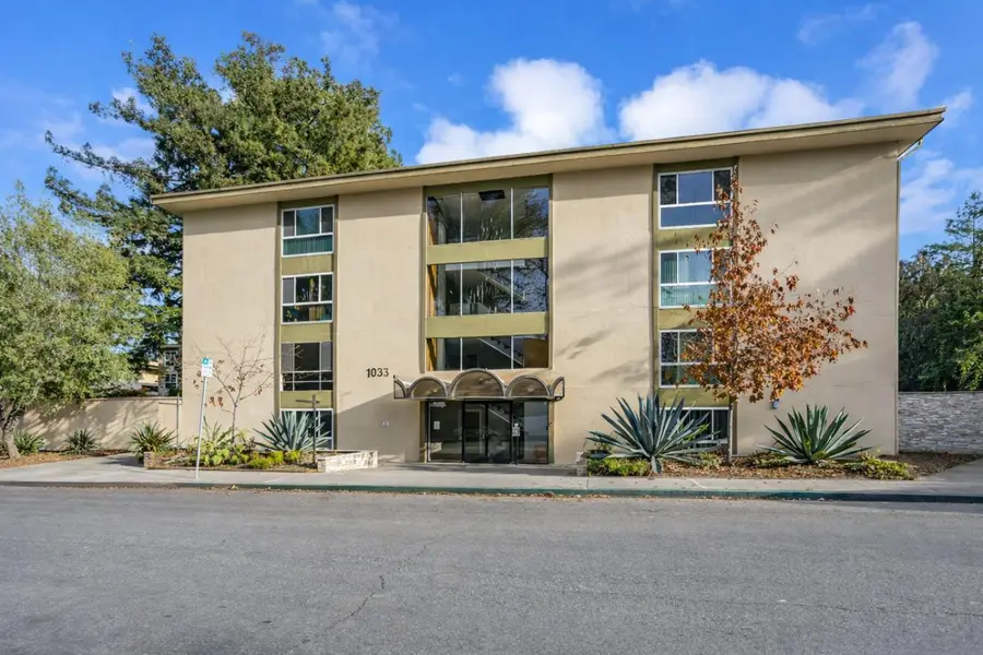 1033 Crestview Drive #216, Mountain View, CA 94040 - Image #2