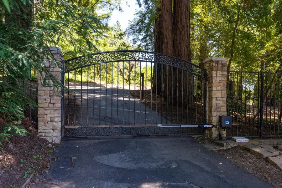 23695 Hutchinson Road, Los Gatos, CA 95033 - #3