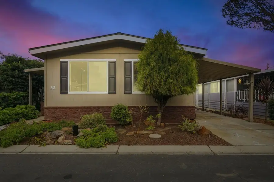 32 Quail Hollow Drive #32, San Jose, CA 95128 - Image #3