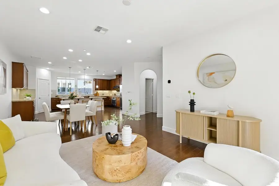 541 Holthouse Terrace, Sunnyvale, CA 94087 - Image #2