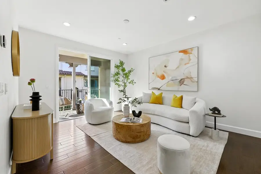 541 Holthouse Terrace, Sunnyvale, CA 94087 - Image #3