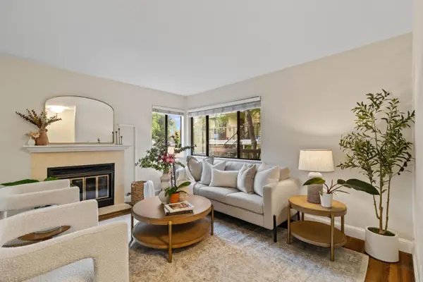 461 Northlake Drive #25, San Jose, CA 95117