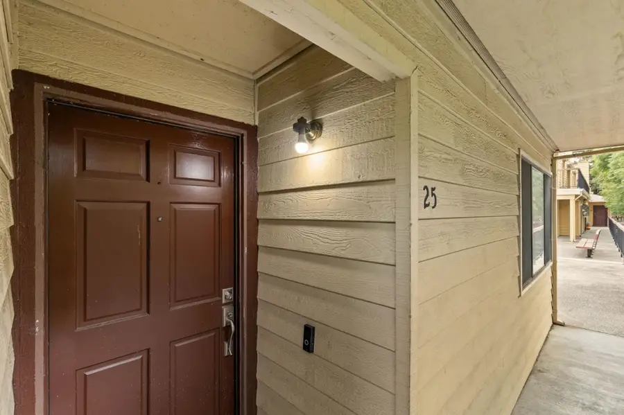461 Northlake Drive #25, San Jose, CA 95117 - Image #2