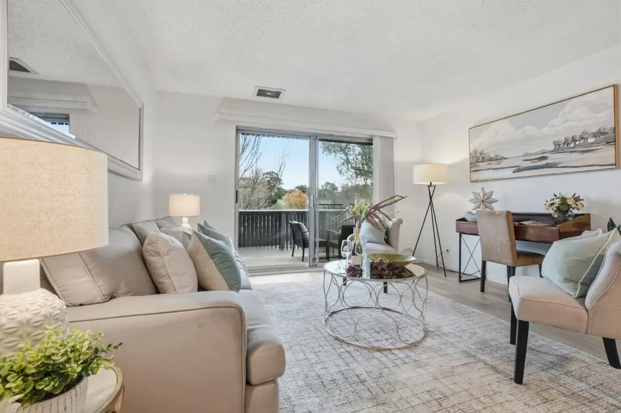 101 Piccadilly Place #D, San Bruno, CA 94066 - Image #2