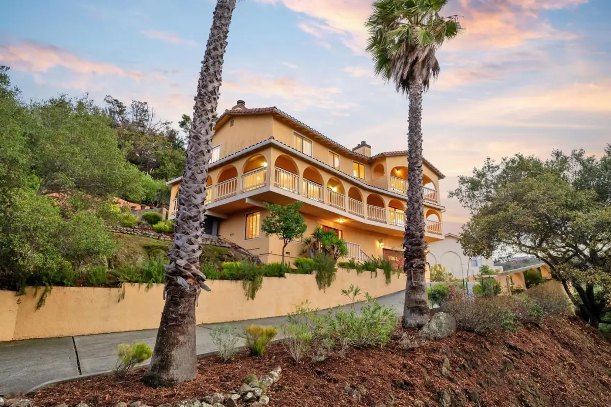 181 Coronado Avenue, San Carlos, CA 94070 - Image #1