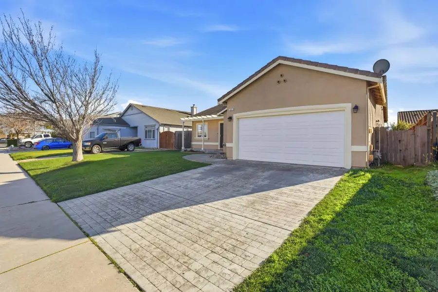 941 Steinbeck Drive, Hollister, CA 95023 - Image #3