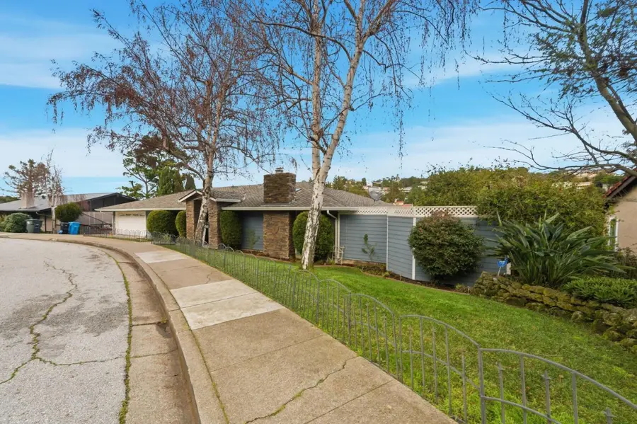 87 Exeter Avenue, San Carlos, CA 94070 - Image #3