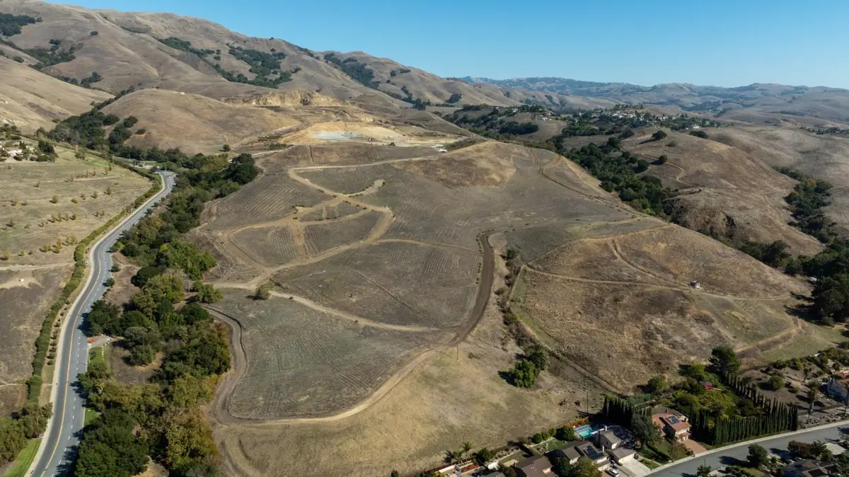 2000 Scott Creek Road, Milpitas, CA 95035 - #1