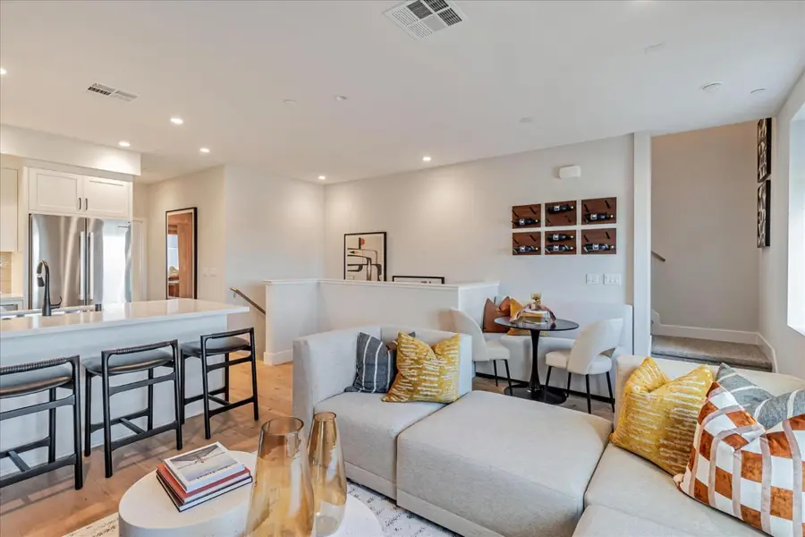 1109 Juana Court, Palo Alto, CA 94303 - Image #3