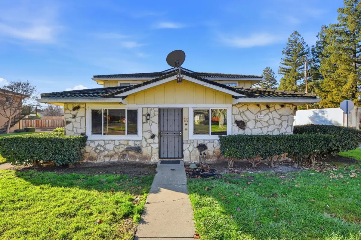 5742 Playa Del Rey #1, San Jose, CA 95123 - Image #1