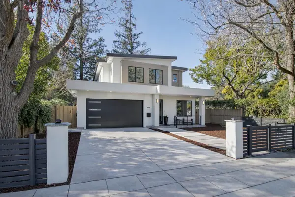 2200 Saint Francis Drive, Palo Alto, CA 94303