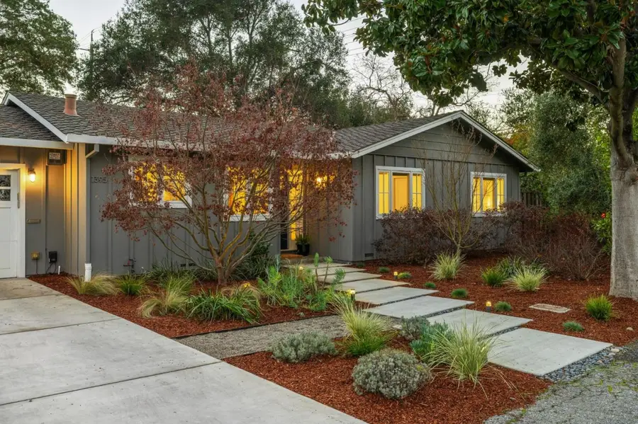 1395 Delfino Way, Menlo Park, CA 94025 - Image #2