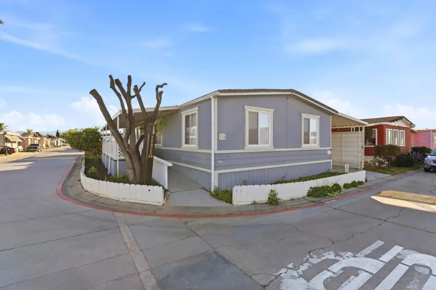 174 Redwood Avenue #174, Hollister, CA 95023 - Image #3