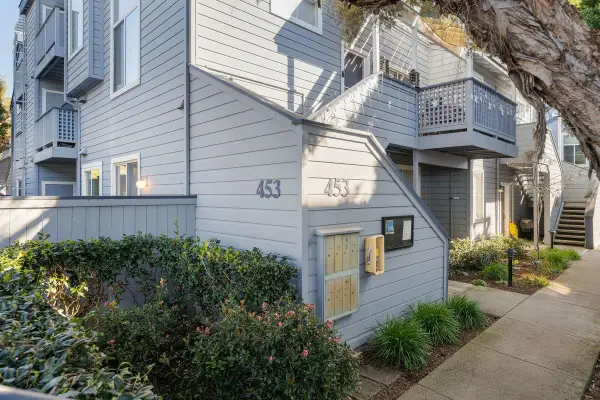 453 Cork Harbour Circle #E, Redwood City, CA 94065