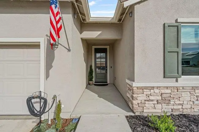 303 Amara Lane, Hollister, CA 95023 - Image #2