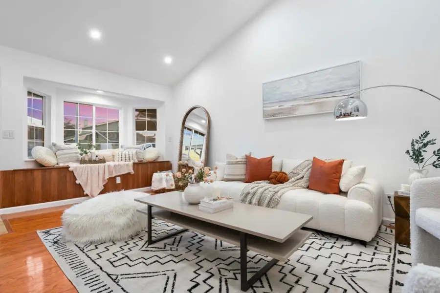 32490 Lake Temescal Lane, Fremont, CA 94555 - Image #3