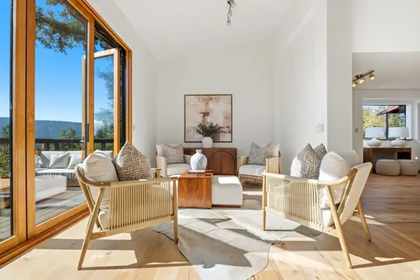 711 W California Way, Redwood City, CA 94062