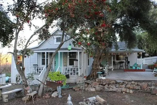 7250 Southside Road, Hollister, CA 95023