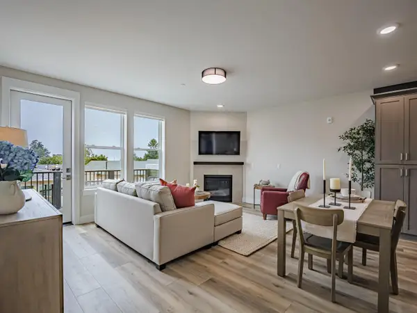 111 Aptos Village Way #2, Aptos, CA 95003