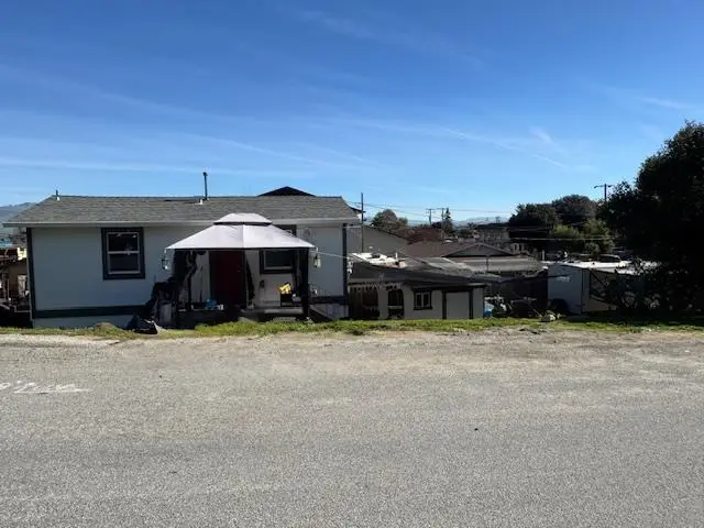 39 N Monterey Street, Hollister, CA 95023 - #1