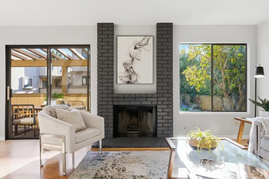 16154 Loretta Lane, Los Gatos, CA 95032 - Image #2