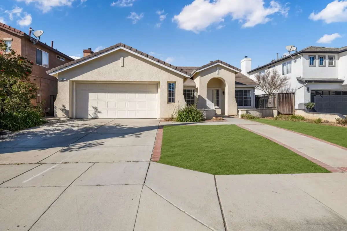 11 Saguaro Circle, Salinas, CA 93905 - Image #1
