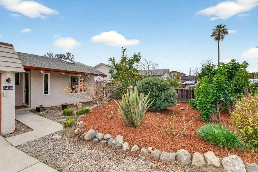 5484 Entrance Drive, Soquel, CA 95073 - Image #2