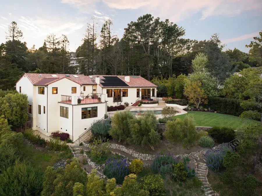 25 Searsville Court, Hillsborough, CA 94010 - Image #2