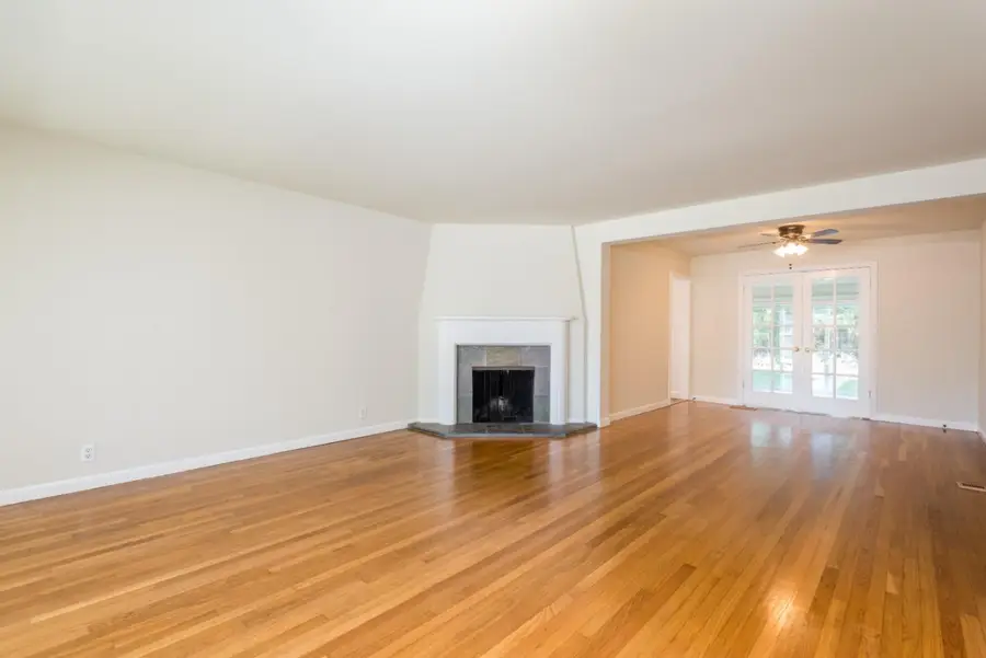 1638 Anamor Street, Redwood City, CA 94061 - Image #2