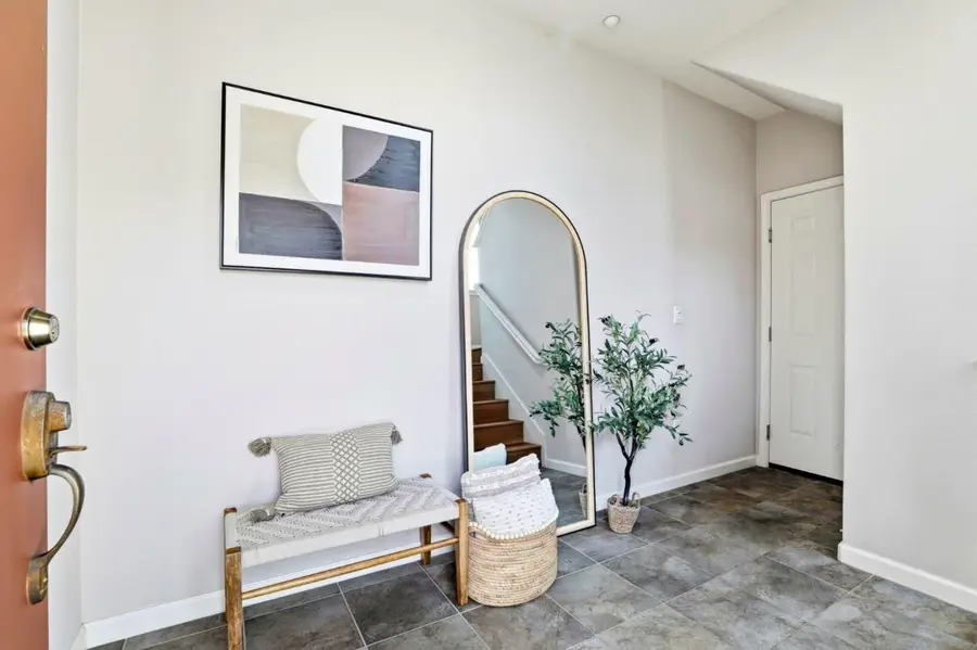 846 Font Terrace, San Jose, CA 95126 - Image #3