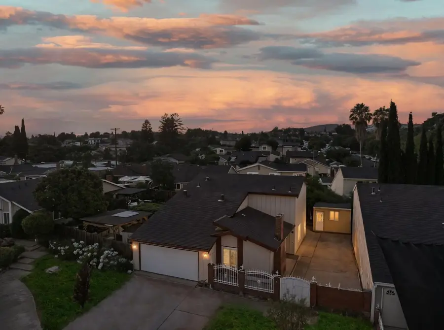 2114 Bennighof Court, San Jose, CA 95121 - Image #2