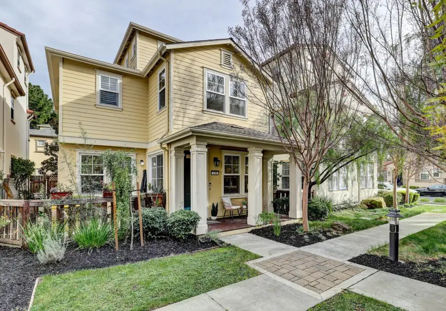 136 Avellino Way, Mountain View, CA 94043 - #3