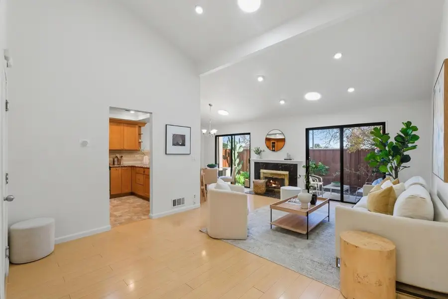 20012 Northcrest Square, Cupertino, CA 95014 - Image #2