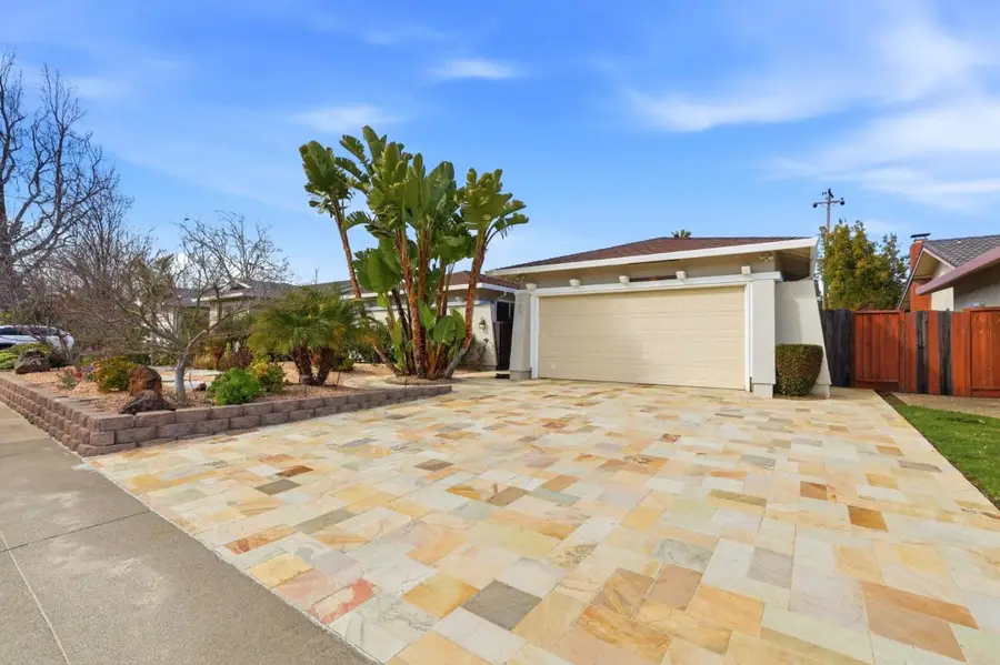 165 Carlow Court, Sunnyvale, CA 94087 - #2