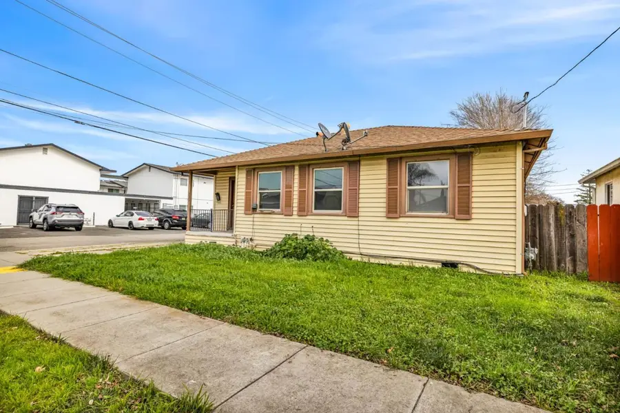 318 Taylor Street, Fairfield, CA 94533 - #3