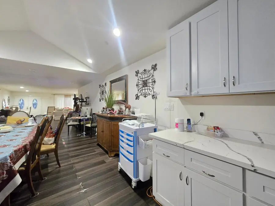 11 Lindbergh Street, San Mateo, CA 94401 - Image #3