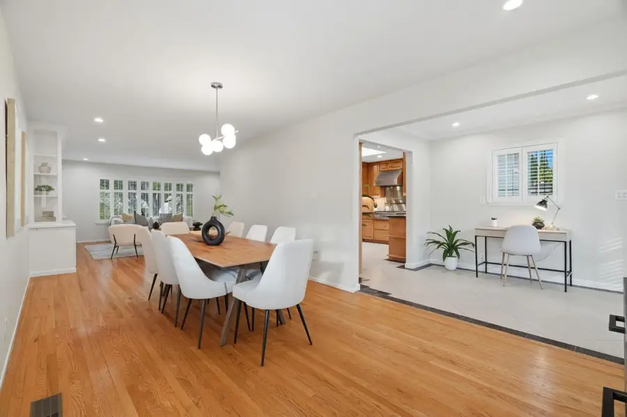 1554 Queenstown Court, Sunnyvale, CA 94087 - Image #3