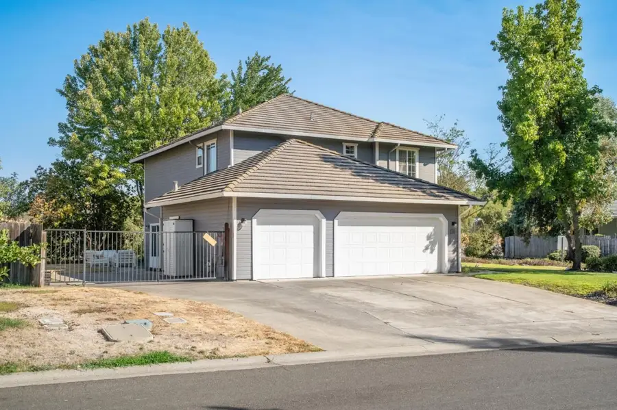 1333 Downieville Drive, El Dorado Hills, CA 95762 - #3