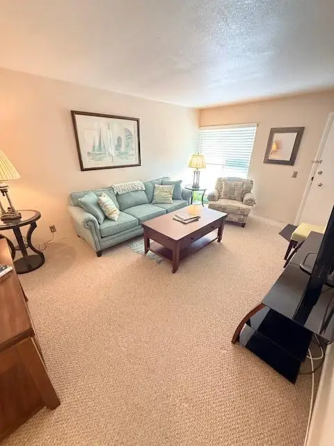 500 Glenwood #113, Monterey, CA 93940