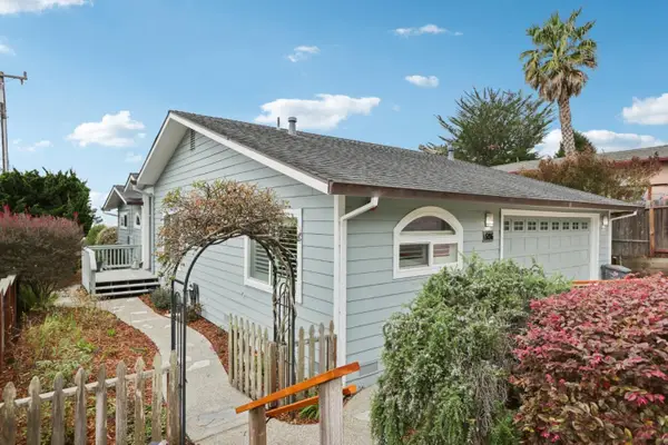 696 Francisco Street, El Granada, CA 94018