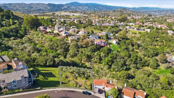 0 W Naughton, Belmont, CA 94002