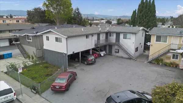 545 Hampshire Avenue, Redwood City, CA 94063