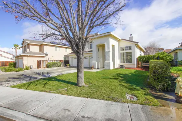 740 Hillock, Hollister, CA 95023