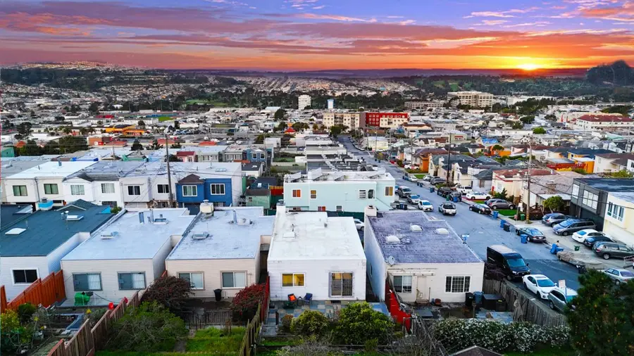 107 Wyandotte Avenue, Daly City, CA 94014 - #2