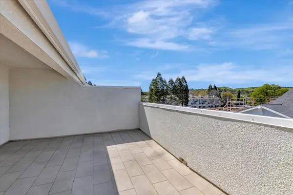 2741 Oak Road, Walnut Creek, CA 94597