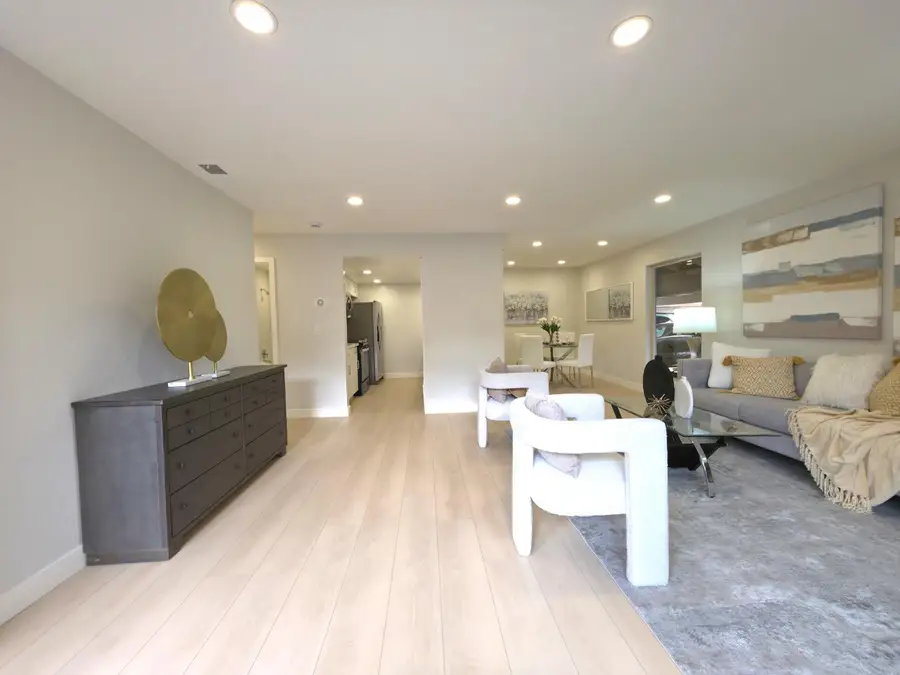 212 Red Oak Drive #A, Sunnyvale, CA 94086 - #2